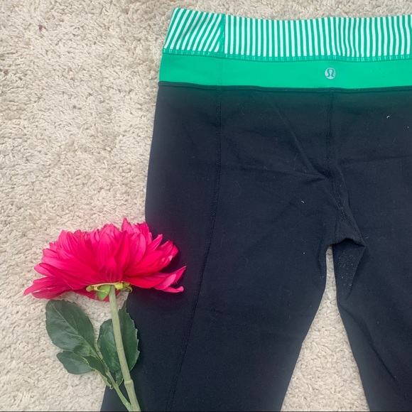 Lululemon Groove Crop 8 - Picture 11 of 16